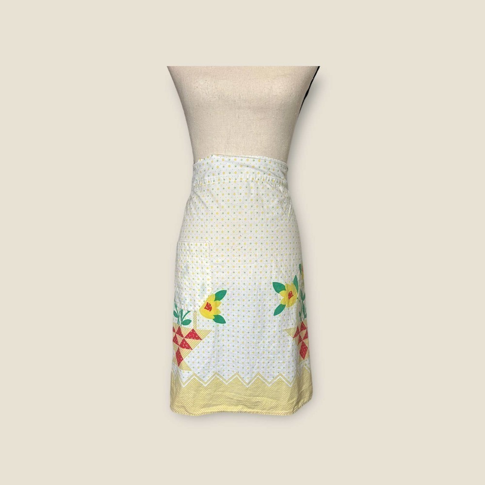 VINTAGE floral apron